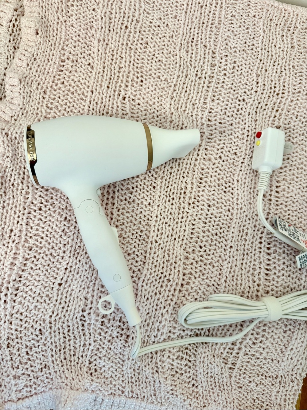 Kristin Ess Space Saving Compact Pro Hair Dryer 1200W- White/Gold New no box